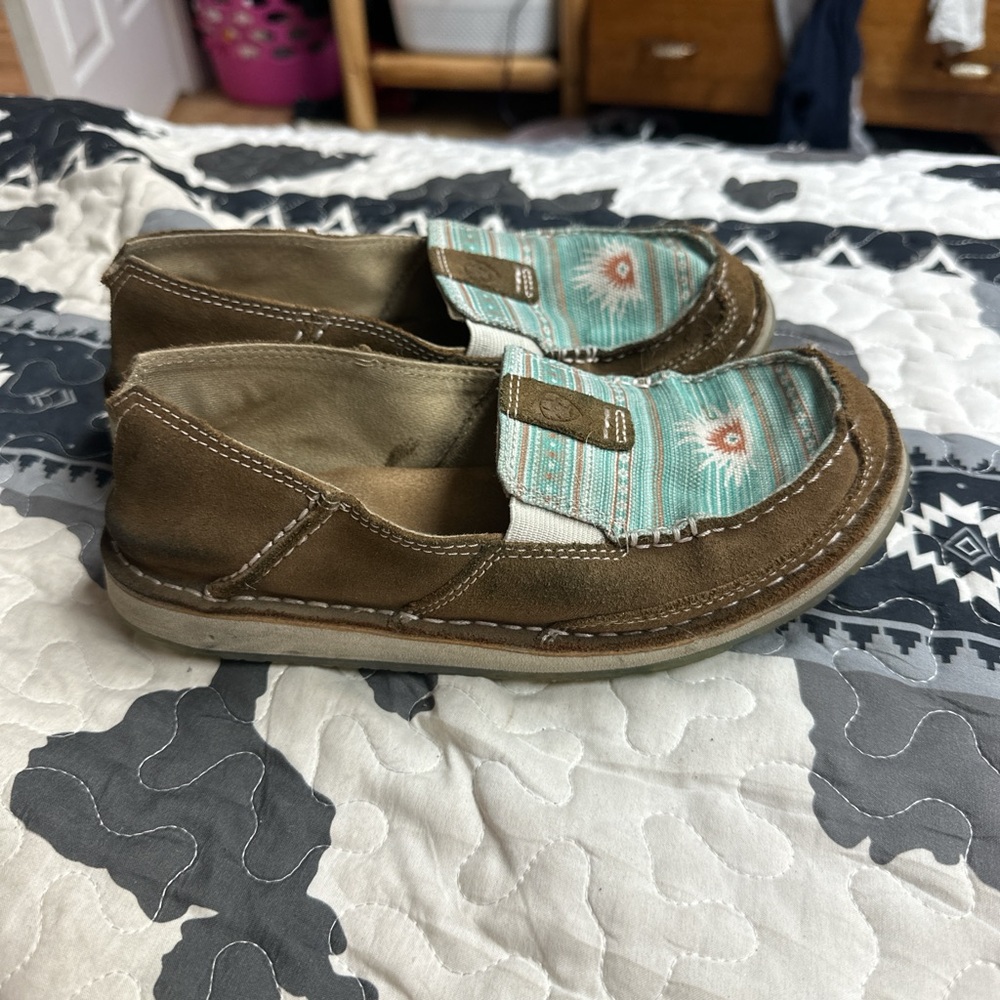 Ariat Brown and Green Casual Loafers